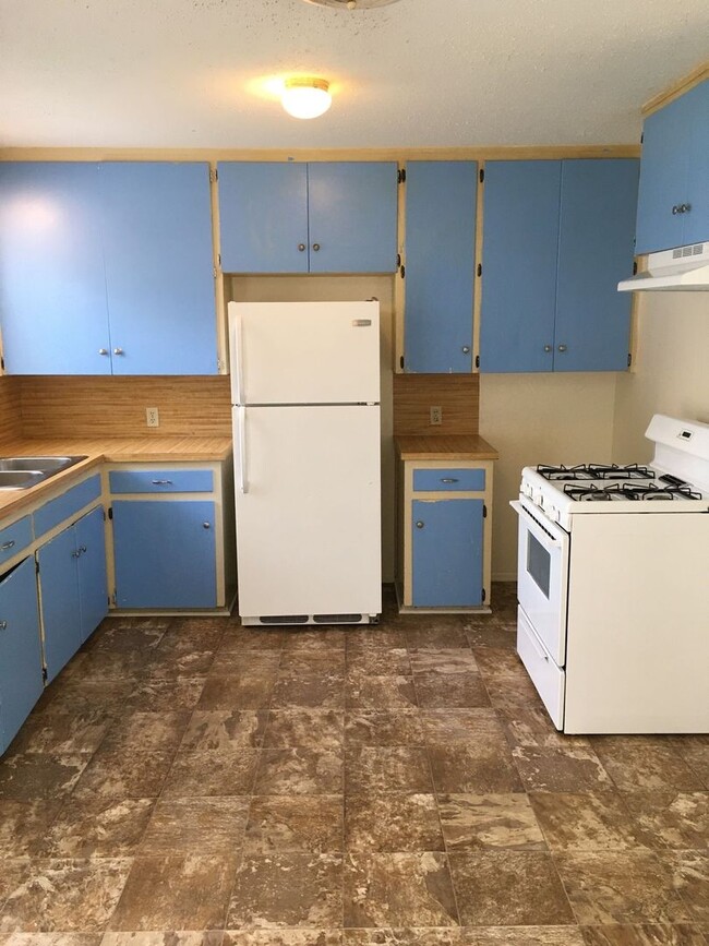 Building Photo - COMING SOON!