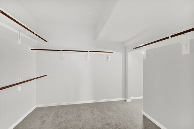 Building Photo - 175 Gray Pne Grv