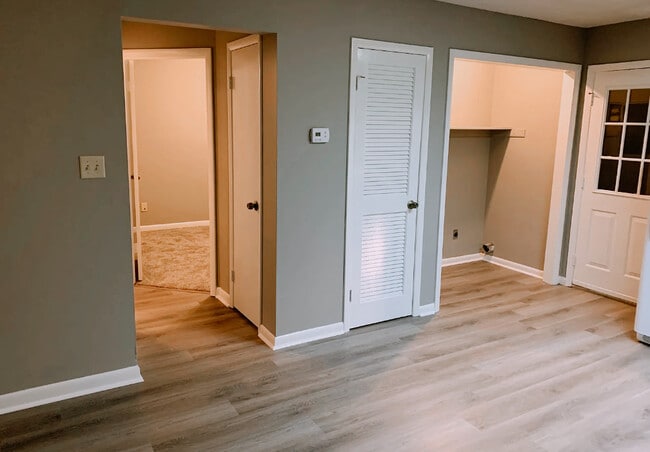 Building Photo - 1809 Windover Pl SW