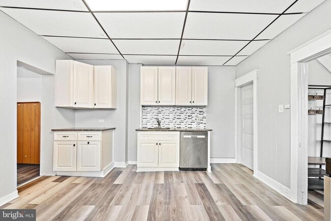 Building Photo - 1945 Cooper St