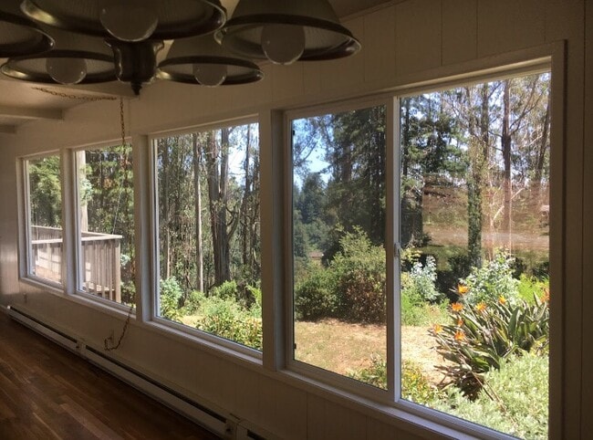 Building Photo - 221 Gillette Rd