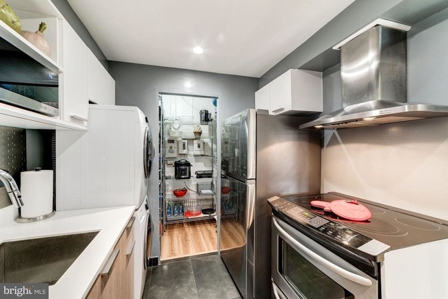 Building Photo - 2501 M St NW