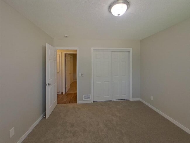 Building Photo - 17311 Sunset Trail SW
