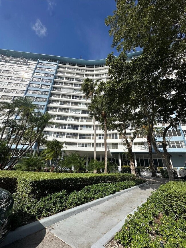 Building Photo - 7441 Wayne Ave