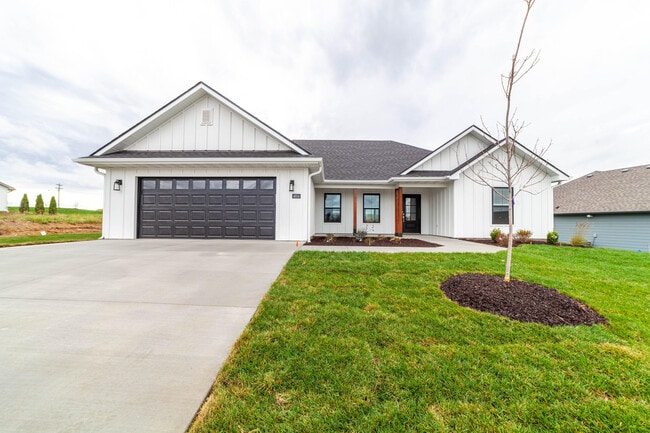 Primary Photo - 4604 Estacada Dr