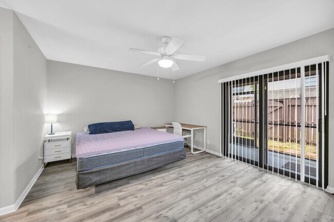 Building Photo - 130 Sherwood Cir