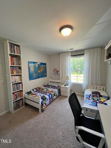 Building Photo - 1109 Little Gem Ln