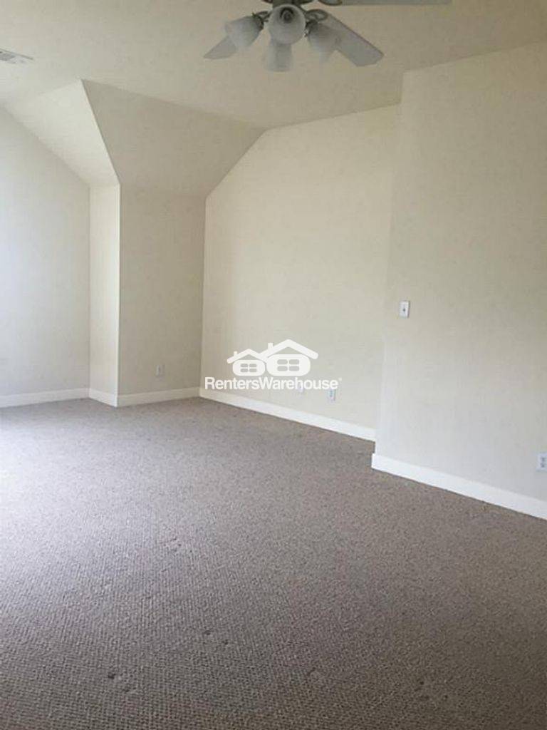 Building Photo - 4100 Blossom St