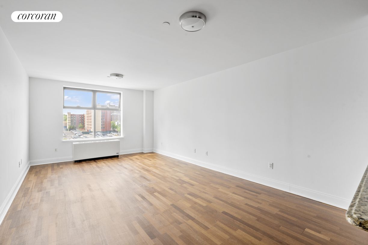 Building Photo - 721 Flushing Ave