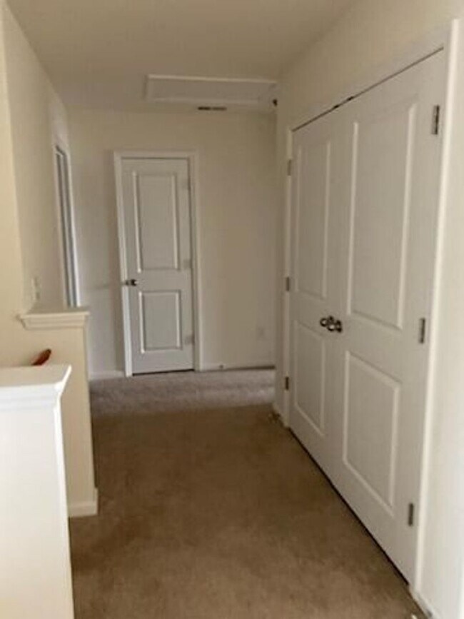 Building Photo - Townhouse in the Landings at Montague Plan...