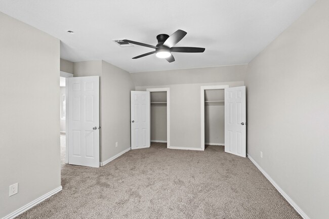 Building Photo - 10811 Tupper Lake Dr