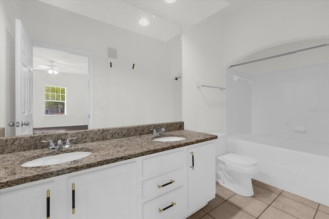 Building Photo - 163 Villa Di Este Terrace