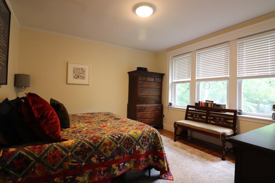 Building Photo - 30 Addington Rd