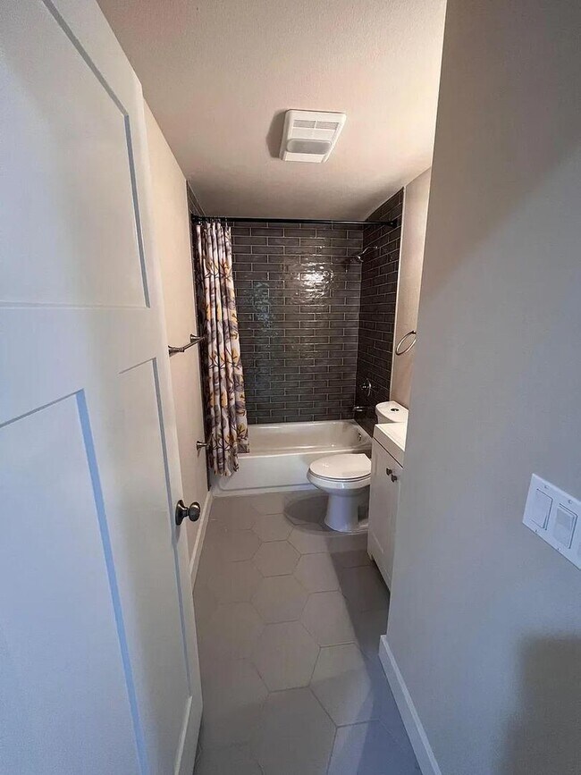 Building Photo - Sand Point Apartments