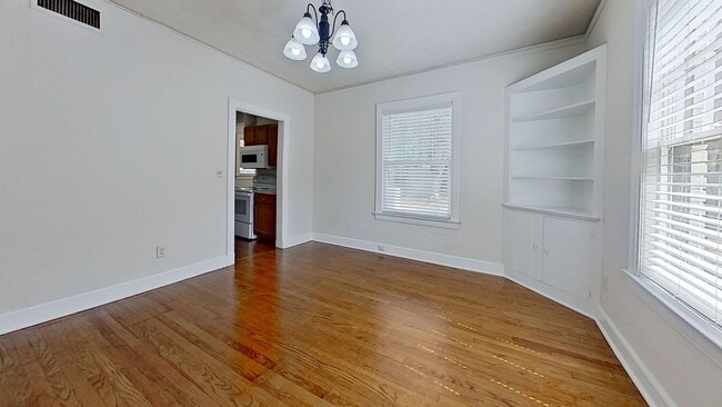 Building Photo - Flagler Avenue 1651-1653