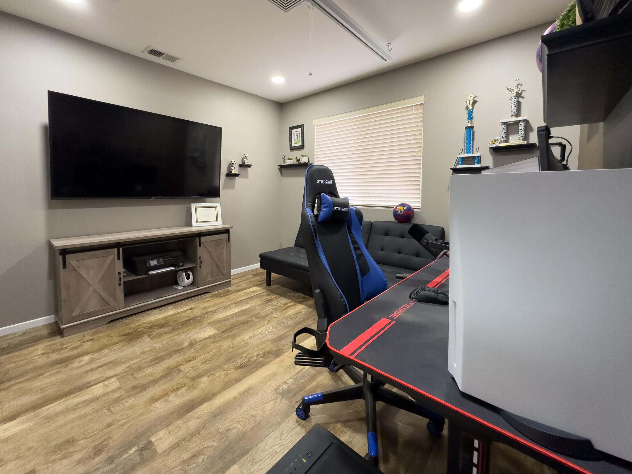 Building Photo - 8932 Gateway View Ct