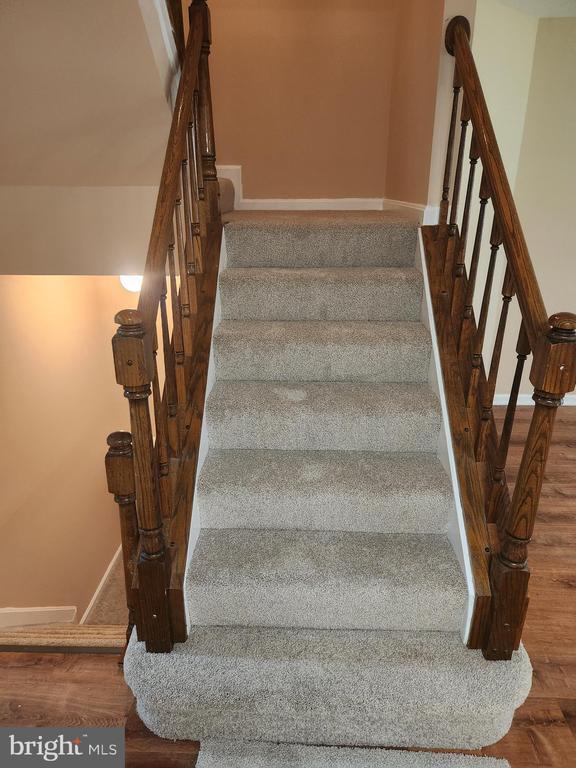 Building Photo - 17027 Catalpa Ct
