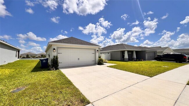 Building Photo - 1097 SILAS St