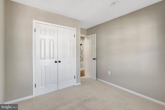 Building Photo - 8478 Battle Ct