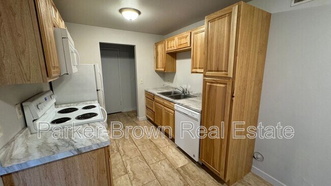 Building Photo - 3414 S 300 E