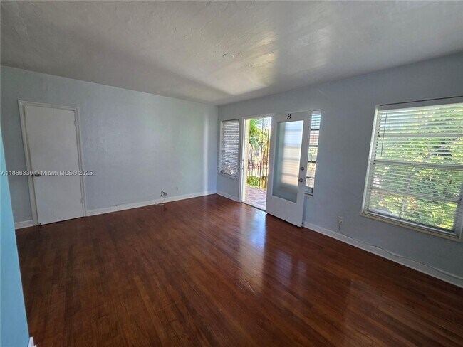 Building Photo - 8024 Harding Ave