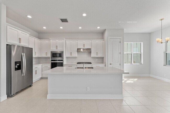 Building Photo - 12542 Nautilus Cir