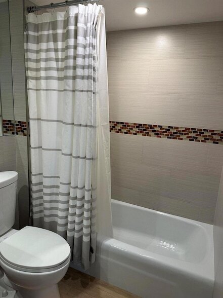 Building Photo - 3224 S Ocean Blvd