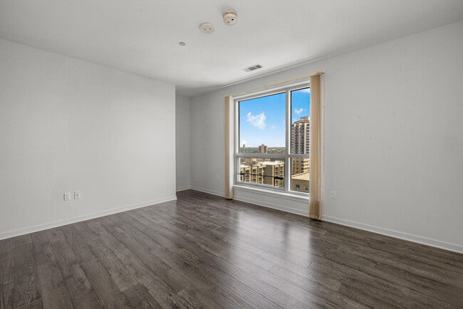 Building Photo - 1522 N Prospect Ave