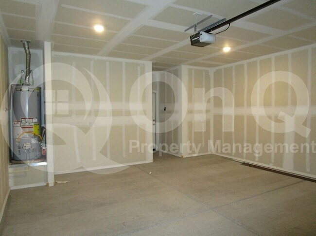 Building Photo - 7845 S New Strike Way