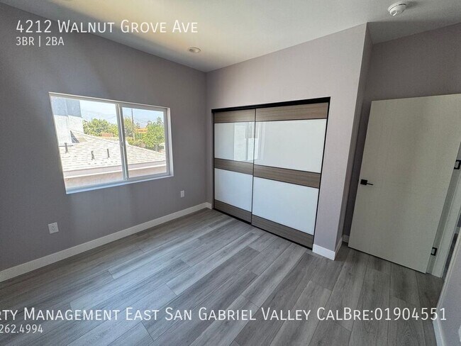 Building Photo - 4212 Walnut Grove Ave