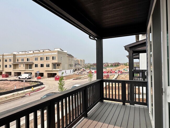 Building Photo - Luxury 3 Bedroom Townhome in the Heart of ...