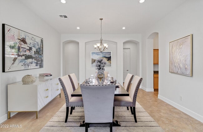 Building Photo - 2413 W Sienna Bouquet Pl