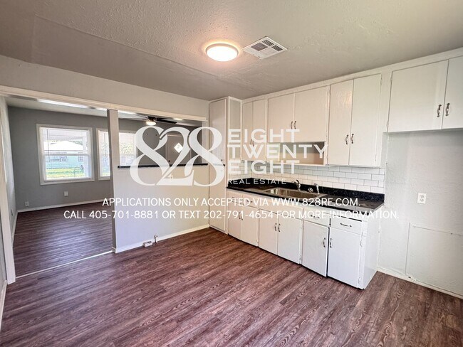 Building Photo - *AVAILABLE NOW* 3 BED/1 BATH SINGLE FAMILY HOME IN DEL CITY!