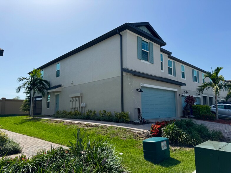 Primary Photo - 5535 Tripoli Dr