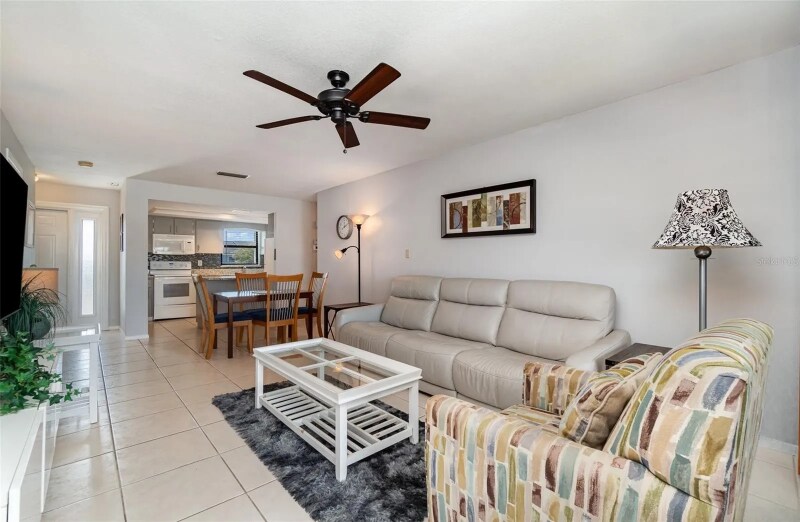 Building Photo - 1423 Mediterranean Dr