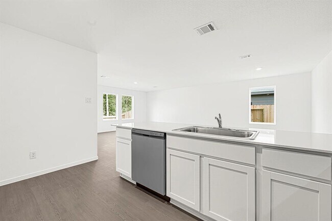 Building Photo - 25664 Rose Creek Dr