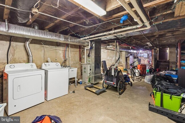 Building Photo - 3101 Haverford Ave