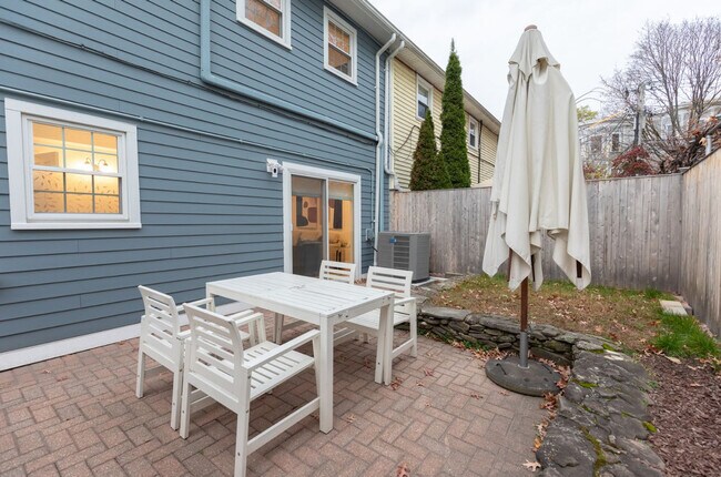 Building Photo - 241 Cardinal Medeiros Ave