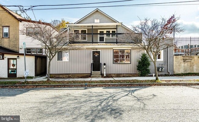 Building Photo - 222 3rd Ave