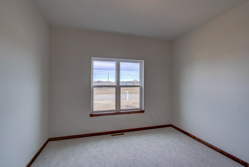 Building Photo - 103 Graelyn Cir