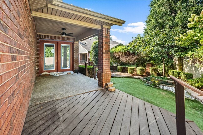 Building Photo - 27 S Prairie Dunes Dr