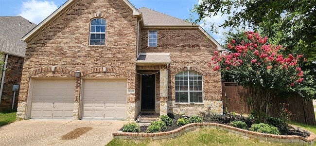 Building Photo - 1001 Llano Trce