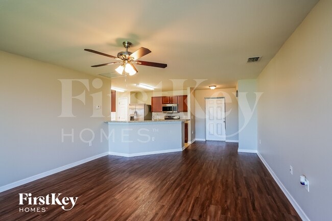 Building Photo - 716 Evening Shade Ln