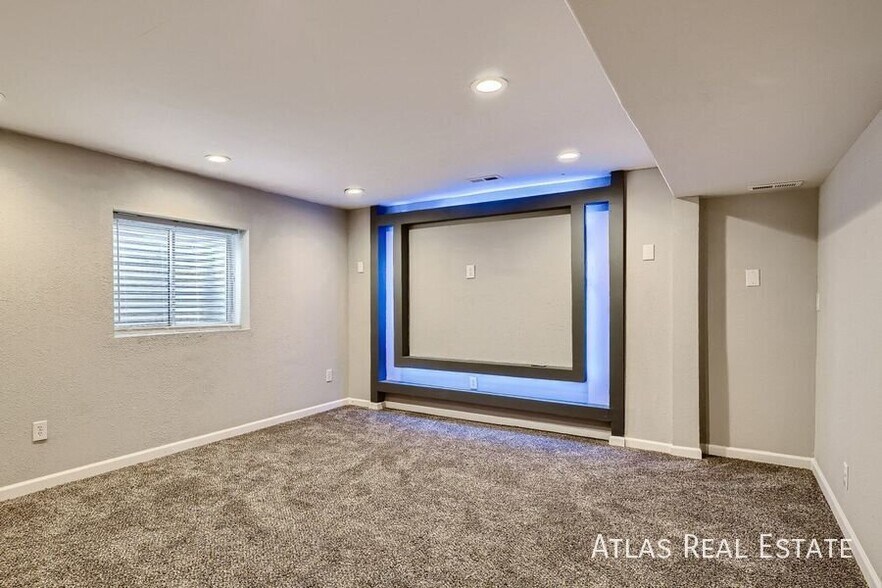 Building Photo - 6948 Fountain Ridge Cir