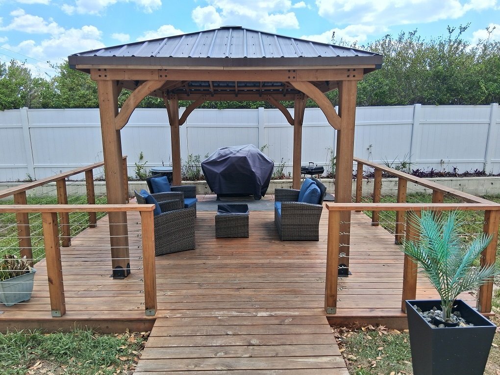 Building Photo - 10490 Chalmer St