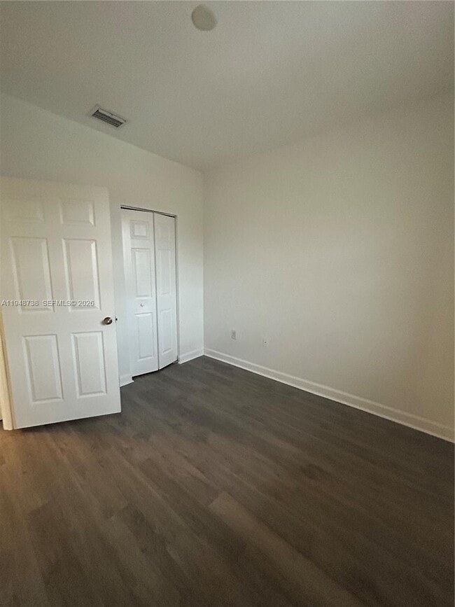 Building Photo - 1720 NE 33rd Ave