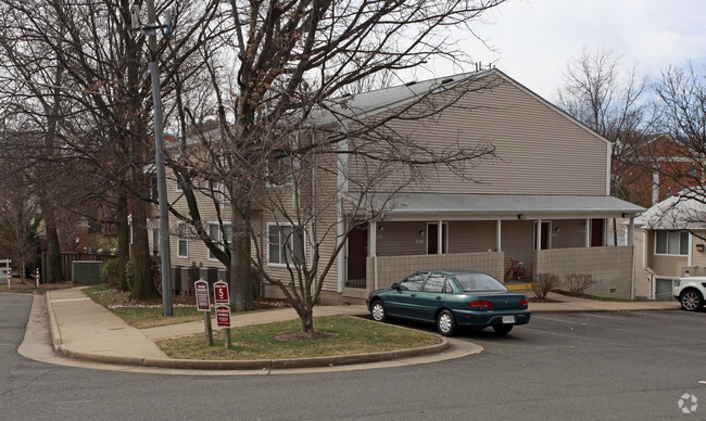 Building Photo - Tysons Landing Apartments
