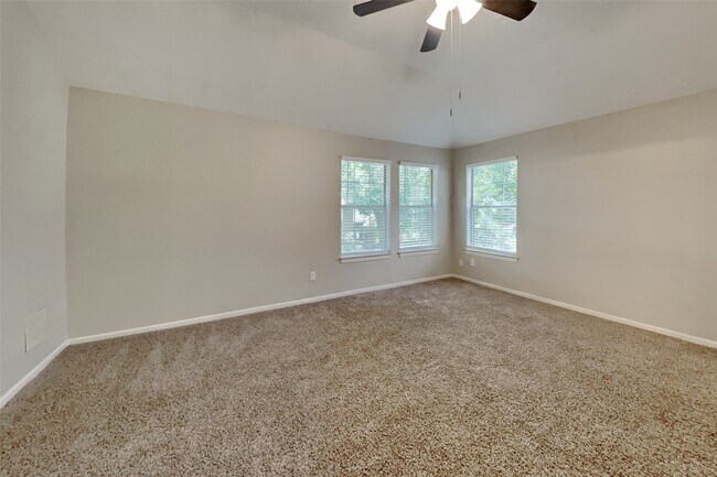 Building Photo - 4906 Echo Falls Dr