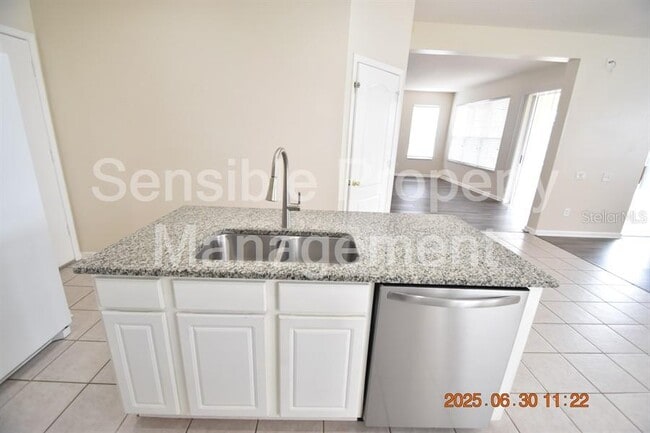 Building Photo - 11570 Misty Isle Ln