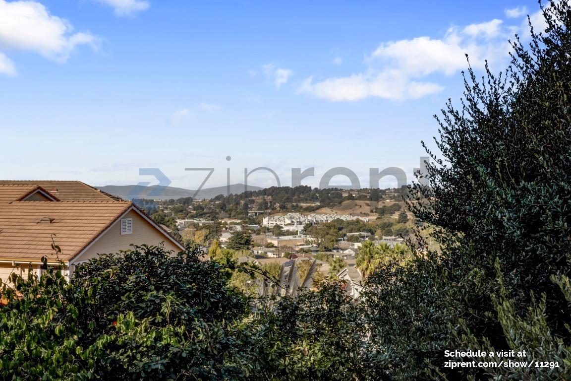 Building Photo - 3937 La Cresenta Rd